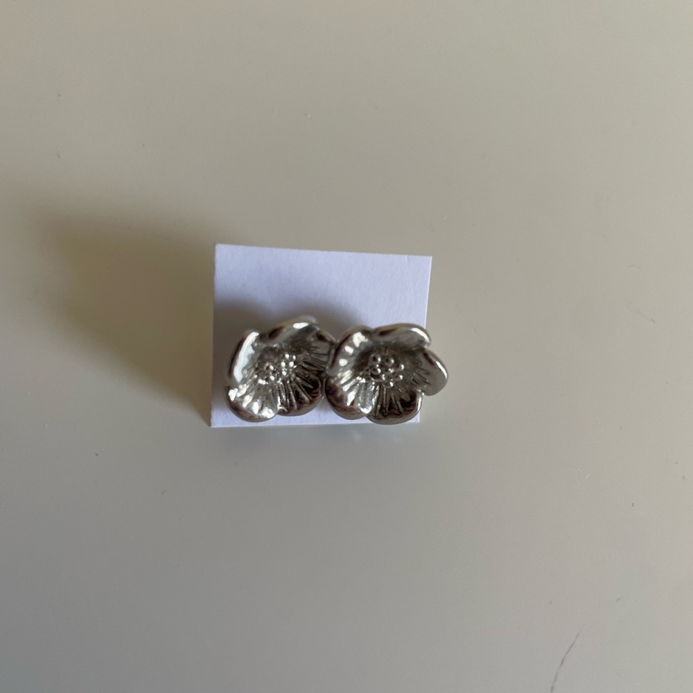 Silver Flower Stud Earrings